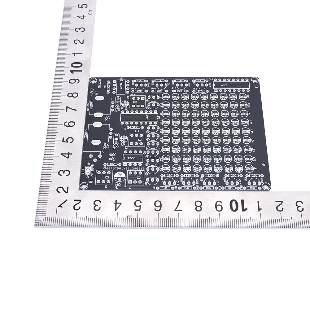 CHA-81 LED 조명 납땜 연습 키트 DC4.5-9V USB/배터리 전원 공급 장치 납땜 학습용 9x9 도트 매트릭스 보드