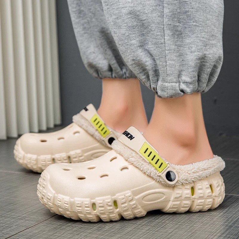 A Pair of Men's Winter Warm Fleece-Lined Toe-Cap Cotton Shoes, Men's Trendy Couple's Hole-In-The-Wall Cotton Shoes