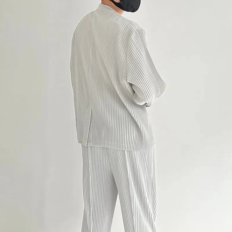 Miyake Pleated Men Blazer Casual Coats Luxury Jacket Suit 2023 Spring New V-Neck One Button Designer Jackets 4
