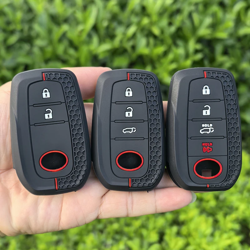 2026 Silikon-Autoschlüsselhülle mit Kette für Toyota Corolla Hatchback Cross Yaris Cross Prius Hilux Land Cruiser LC200 LC250 LC300 – Detail 2