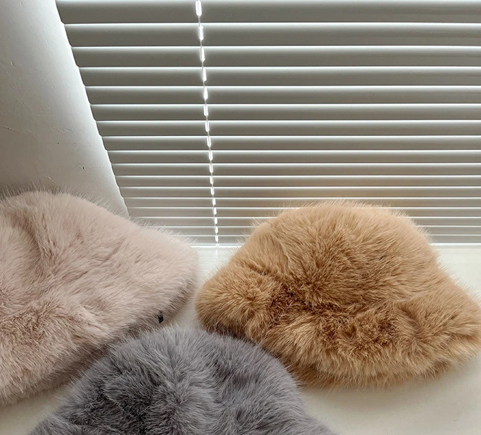 Knocking on Winter Snow Mountain Western Sichuan Tourism Plüsch-Fischer für Frauen, um sich warm zu halten und das Gesicht klein zu zeigen_voghion.com