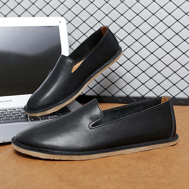 Handmade Leather Slip on Shoes Casual Soft Mens Loafers Simple Comfy Moccasins Breathable Male Boat Shoes Fashion Business Flats