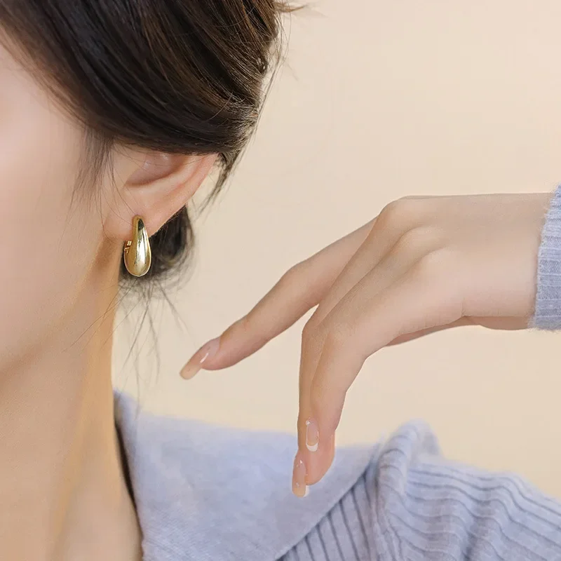 여성용 심플하고 독특한 금속 바늘 후프 귀걸이, 니치 크리에이티브 트렌디 쥬얼리