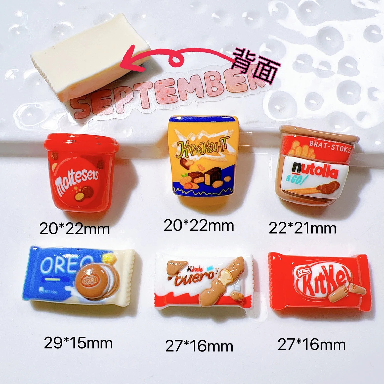 Mix Of 10 Decorative Resin Chocolate And Cookie Fantasy Figurines_voghion.com
