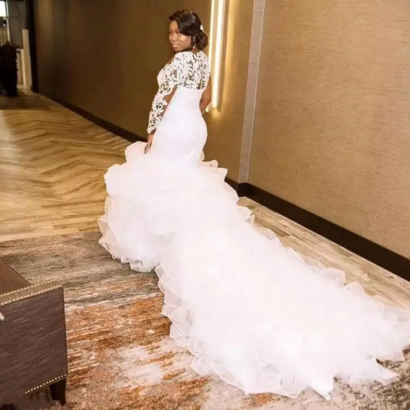 

Женское облегающее свадебное платье с юбкой годе, длинным рукавом и оборками