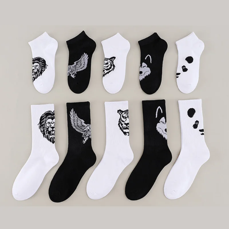 

Men's Cotton Socks Animal Print College Style Cartoon Black White Panda Lion Eagle Tiger Wolf Sports Short Socks Hip Hop Man Sox