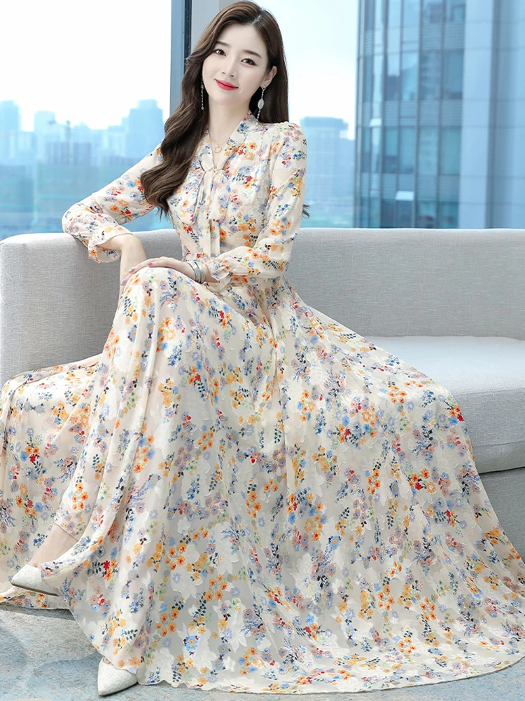 Deepika Padukone's pretty floral dress for Pathaan's success celebration  costs Rs 34,000, see details, Celebrity News | Zoom TV