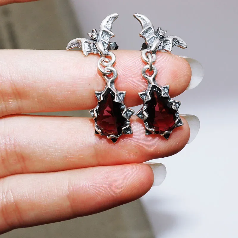 Retro Goth Bat Zircon Earrings Suitable for Personality Men