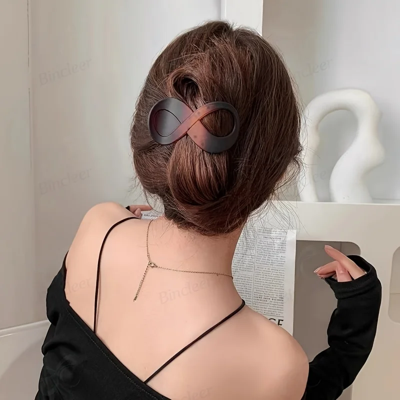 Elegant Matte Hair Clips - Set of 2, Large Neutral Design