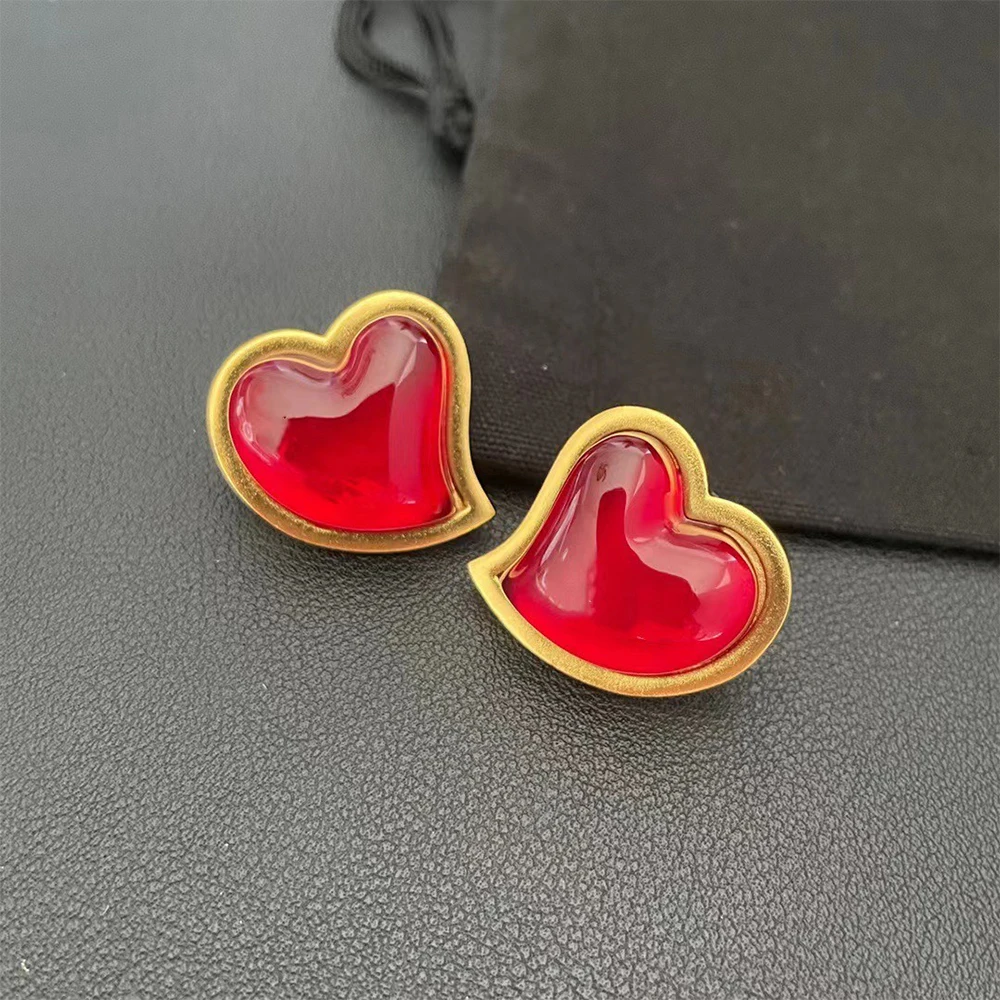

Fashion Famous Designer Brand Acrylic Red Heart Earring For Women France Vintage Luxury Jewelry Top Quality Birthday Party Gift