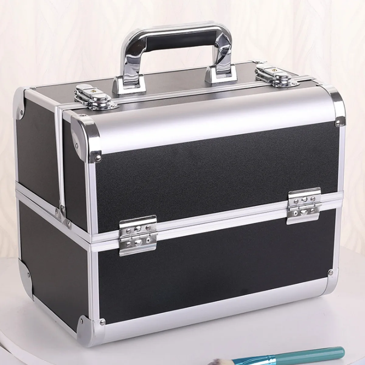 Aluminium Hard Make Up Travel Storage Box Cosmetic Beauty Vanity Case  Organiser