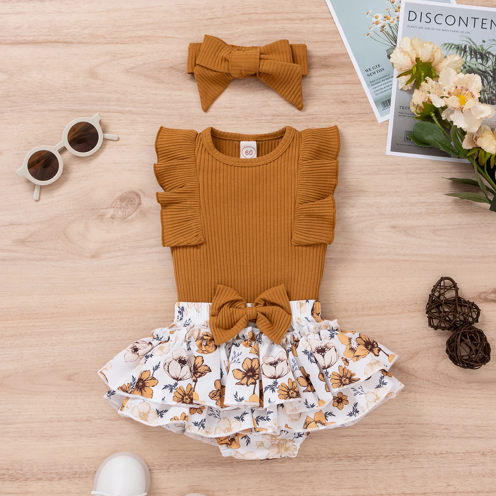 Children's clothing girls clothes set summer baby girl pit strip lace flying sleeve top triangle romper + floral shorts set Baby Clothing Set classic