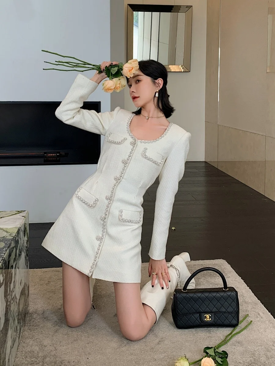 

2023 Spring New Women's Fashion Celebrity Little Fragrance Handmade Beaded Coarse Woolen Long Sleeve Dress