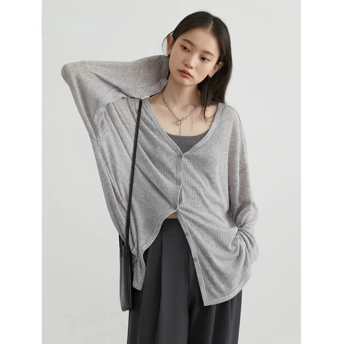 Long Sleeve Cardigan Women Lightweight Cardigan Women's Stylish V-neck Cardigan Coat Lightweight Spring Autumn Jacket for Daily 2