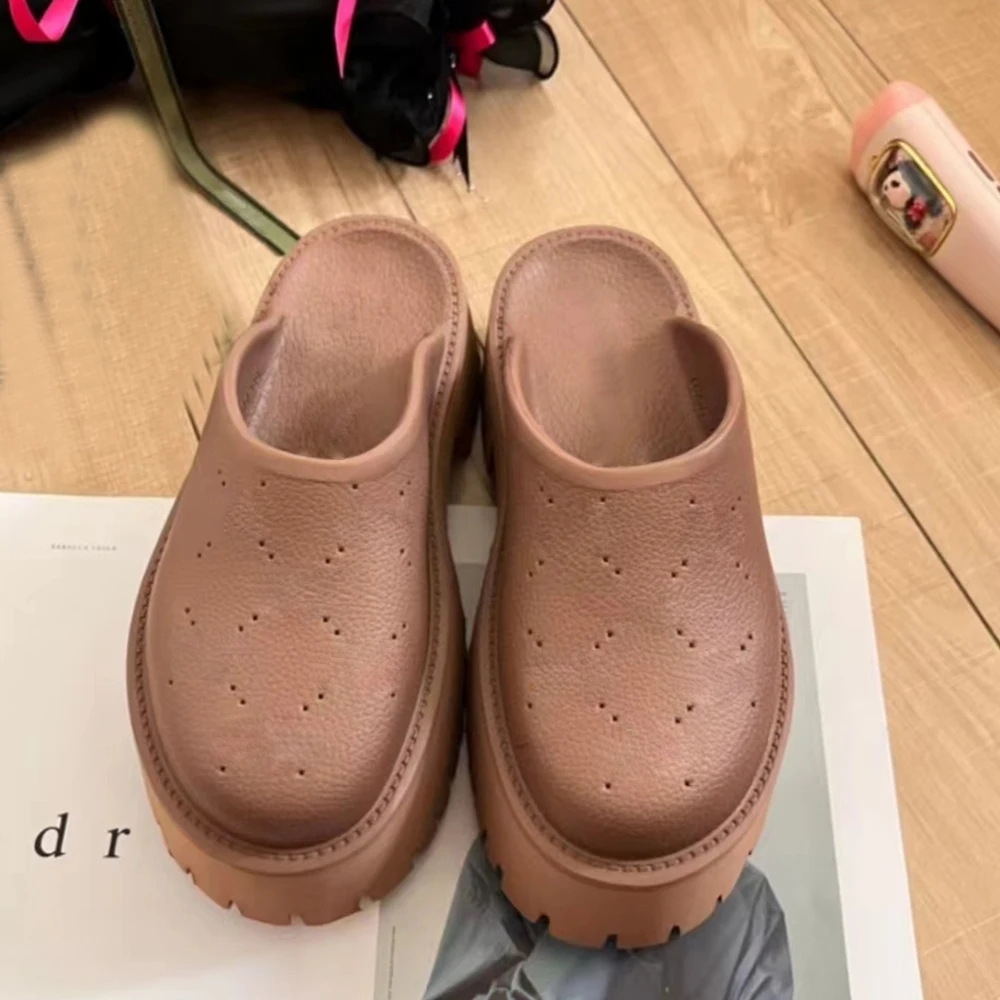 2024 New Brand Design Baotou Women's Sandals Fashion Leisure Hole Shoes Large Men's Outdoor Beach Shoes 35-44