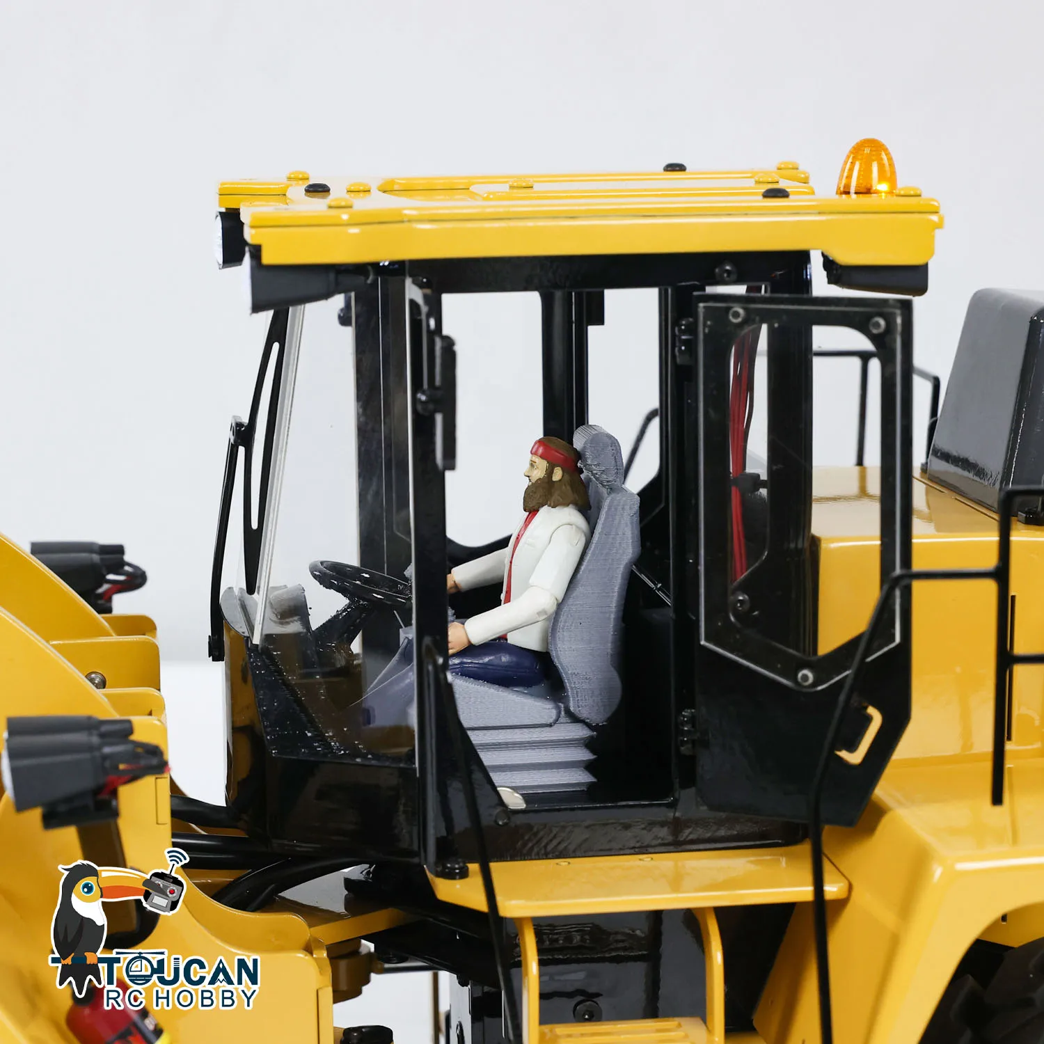 XDRC 1/14 Hydraulic RC Loader 470 Metal Radio Control Construction Vehicle Smoke Sounds Light System Assembled RC Toys Model 5