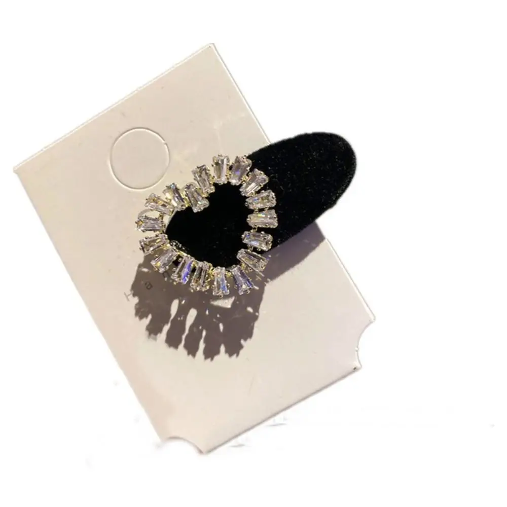 Luxury Baroque Style Velvet Duckbill Clip Cute Retro Children Girls BB Clip Simple Temperament Heart Rhinestone Hairpin