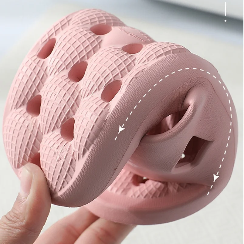 Cloud Slipper House Woman Leaking Sandals Men Flip Flops Beach Non Slip Soft Sole Home Shoes Bathroom Hollow Out Female Male