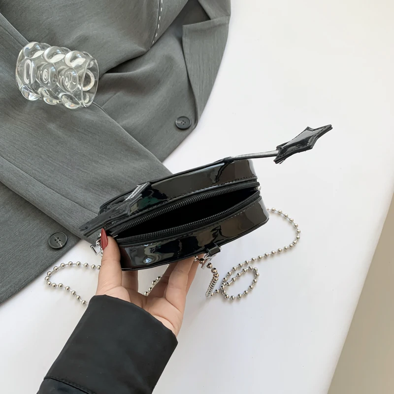Schultertasche aus PU-Leder mit Alien-Muster, abnehmbare Kette, Damenhandtasche mit Reißverschluss, Halloween-Stil für Shopping und Reisen – Detail 12