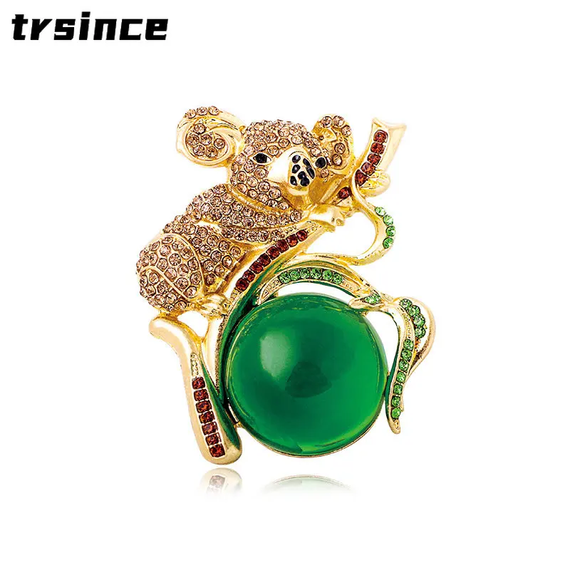 Retro Medievale Corte Verde Resina Distintivo Carino Koala Spilla Strass Animale Corpetto Vestito Gioielli Accessori Di Abbigliamento Luxe Femme