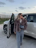 2024 Vintage Faux Fur Short Coats Women Retro Thick Large Cuffs Solid Fur Coat Female Winter Warm Lady Chic High Street Outwear 2