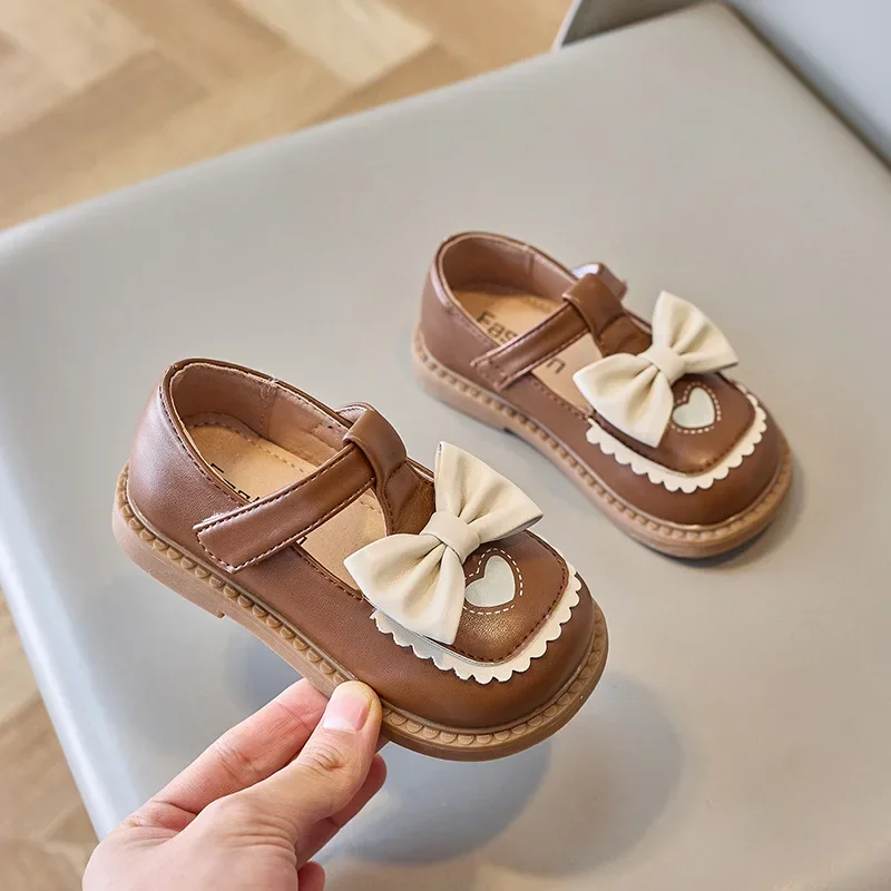 

Baby Girls Korean Cute Flower Little Leather Shoes 2024 Spring New Soft Sole Infant Anti Slip Princess Scasual Loafer French