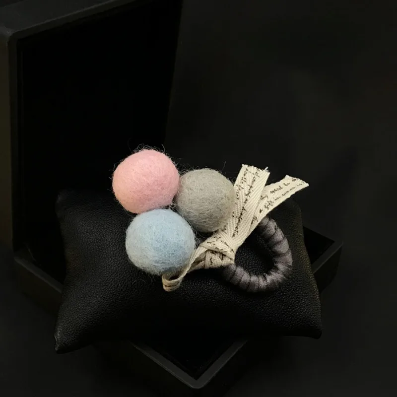 113 Cashmere Ball Flower Fabric Brooch Women Elegant Corsage Sweater Pin Cardigan Korean Style Luxury Clothes Accessory Jewelry