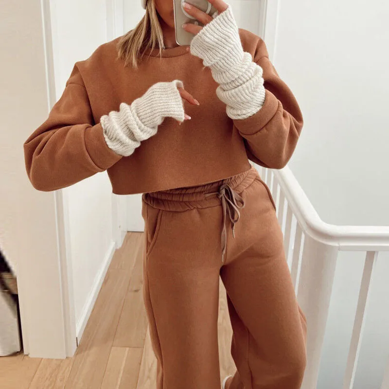 

Autumn Winter Solid Fleece Sweatshirt Suit Women O-neck Long Sleeve Top Pullover & Sweatpants Outfit Casual Sports Tracksuit Set