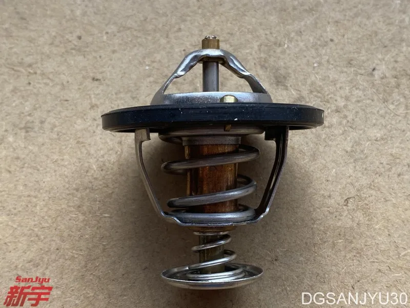 DELICA L300 L400 PAJERO IO THERMOSTAT KIT 82&deg;C SMD337408 CHINA SAME 4G63 4G64 4G93 4G94