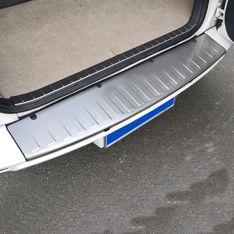 

High quality Stainless Steel Back Bumper Rear trunk trim Sill Scuff Plate Protection peda For RAV4 2009 2010 2011 2012