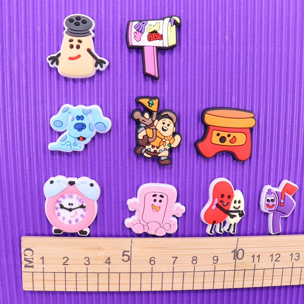 

Mix 50PCS PVC Croc Jibz Fit Wristbands Mailbox Alarm Clock Dog Boy Hole Slipper Decoration Sandals Shoes Accessories Ornaments