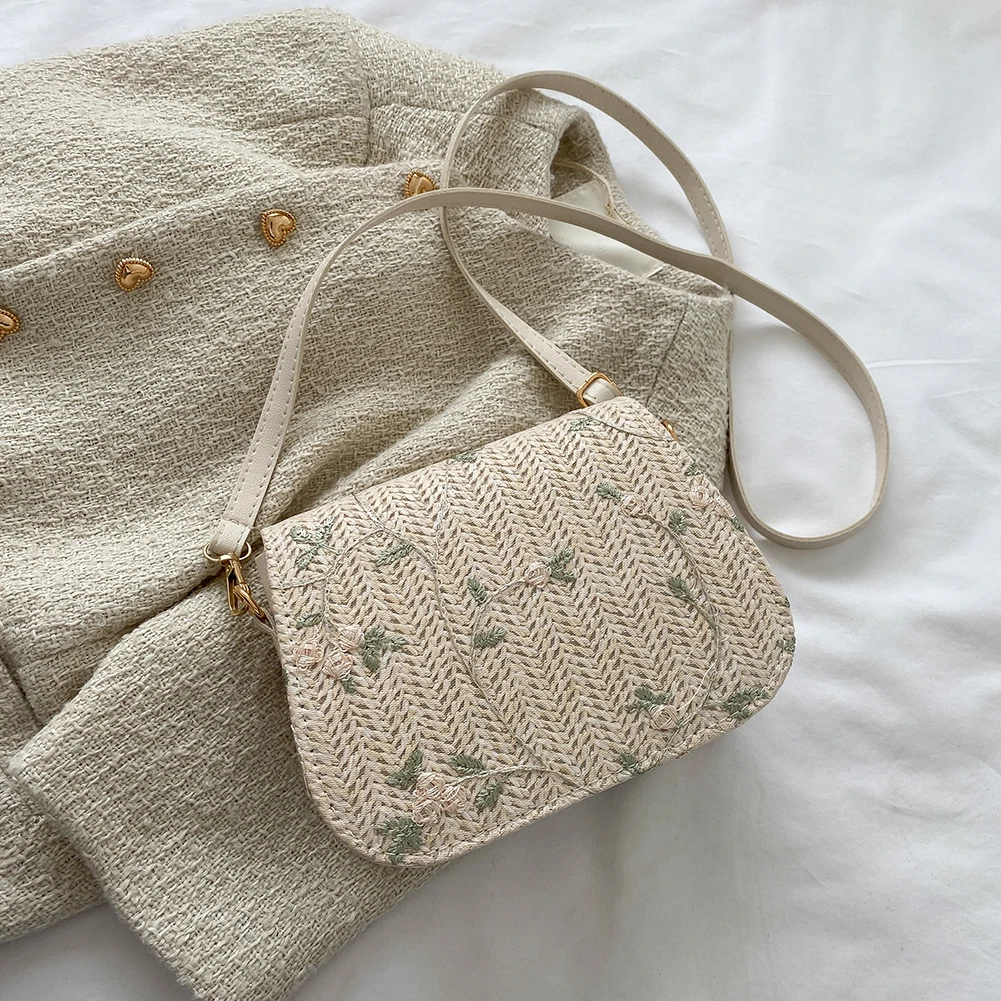 Women Woven Shoulder Bag Adjustable Strap Crochet Hobo Bag Hasp Closure Weaving Flower Purse Female Summer Beach