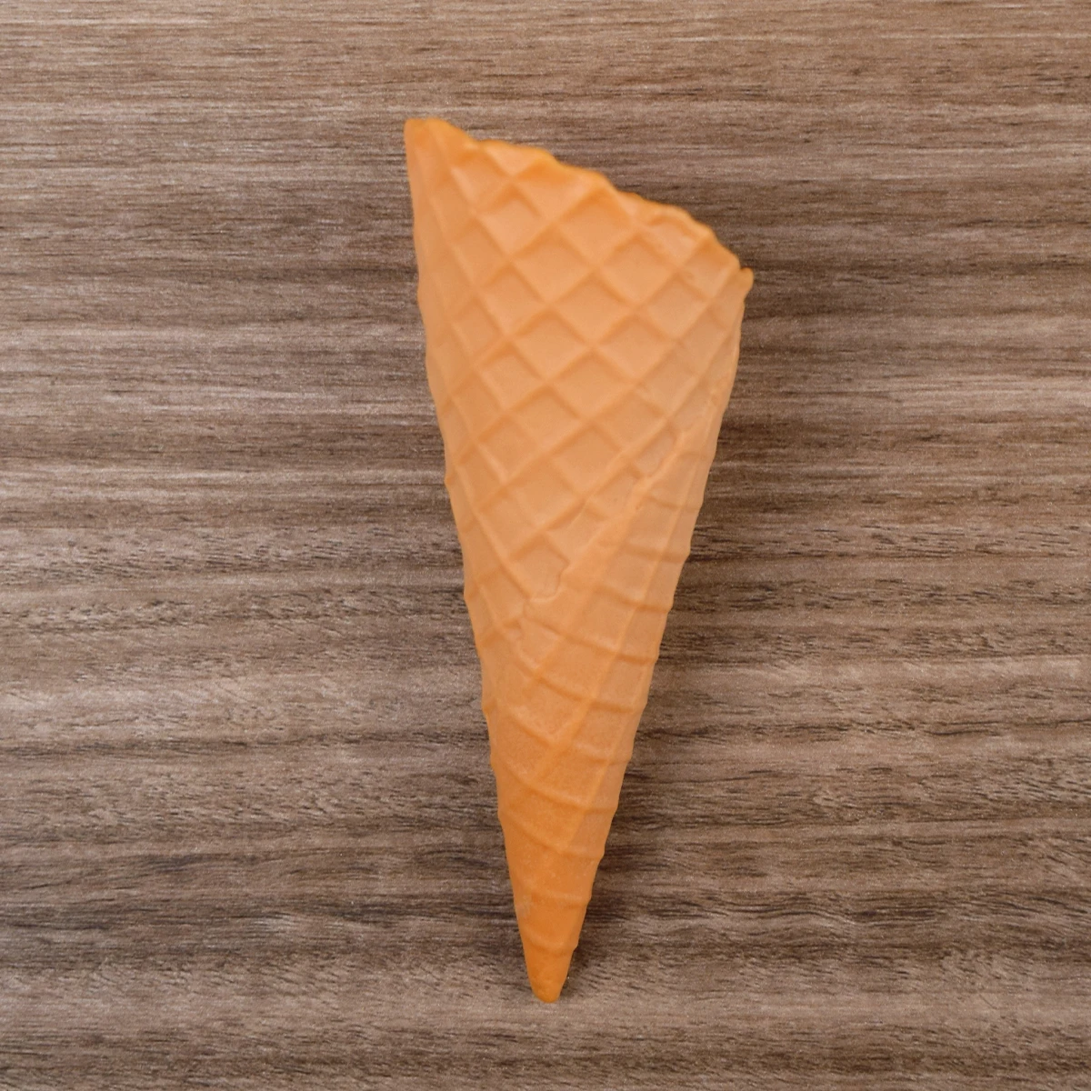 Simulation Ice Cream Crispy cone Model Realistic icecream Fake Food Photo Prop Display Decoration Dessert Shop 1Pc food photography props,fake food prank toys
