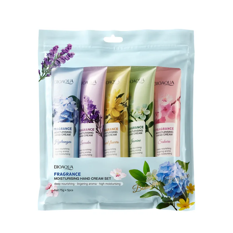 Floral Hand Cream Gift Set &ndash; Nourishing Winter Care for Dry Skin with a Softening Feel & Delicate Blooming Fragrance
