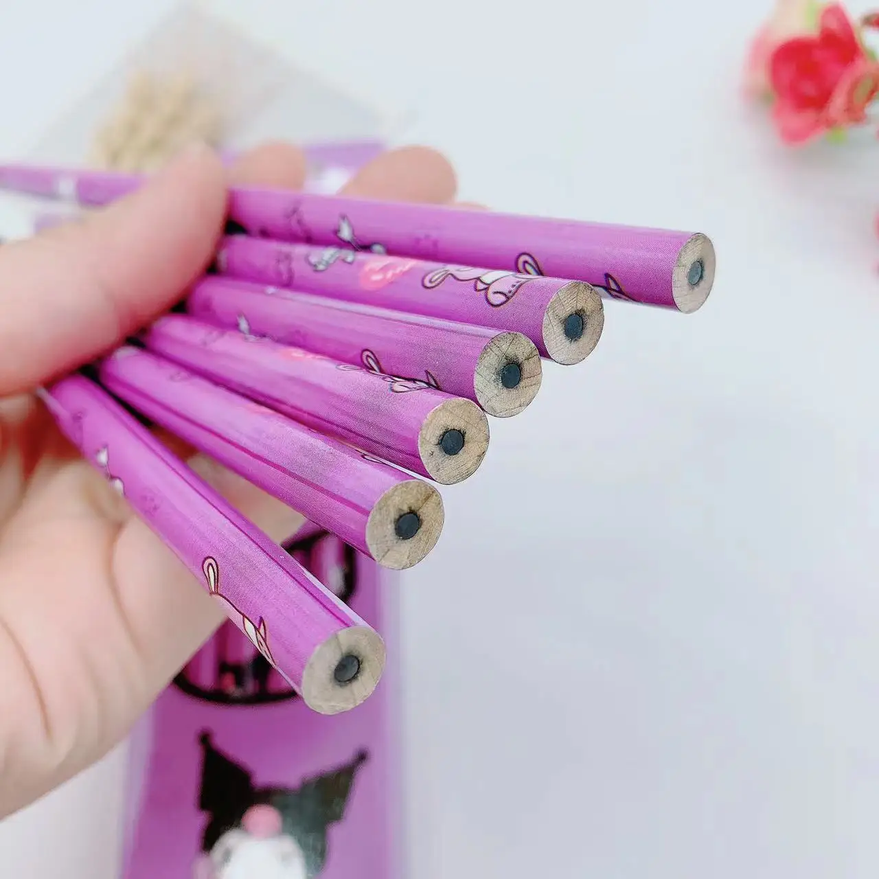 12Pcs/Box Sanrio Pencil Melody Kuromi Cinnamoroll HB Black Write Draw Pencils Primary Students Stationery writing stationery,drawing pencils