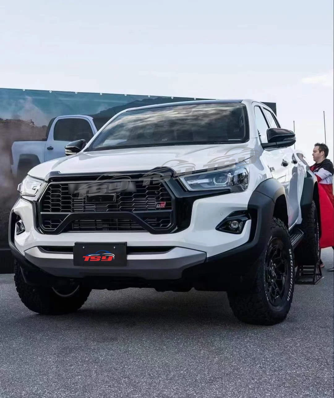 

CARBEST New Arrival Pickup Accessories Upgrade Car Body Kit For Toyota Hilux 2020-2022