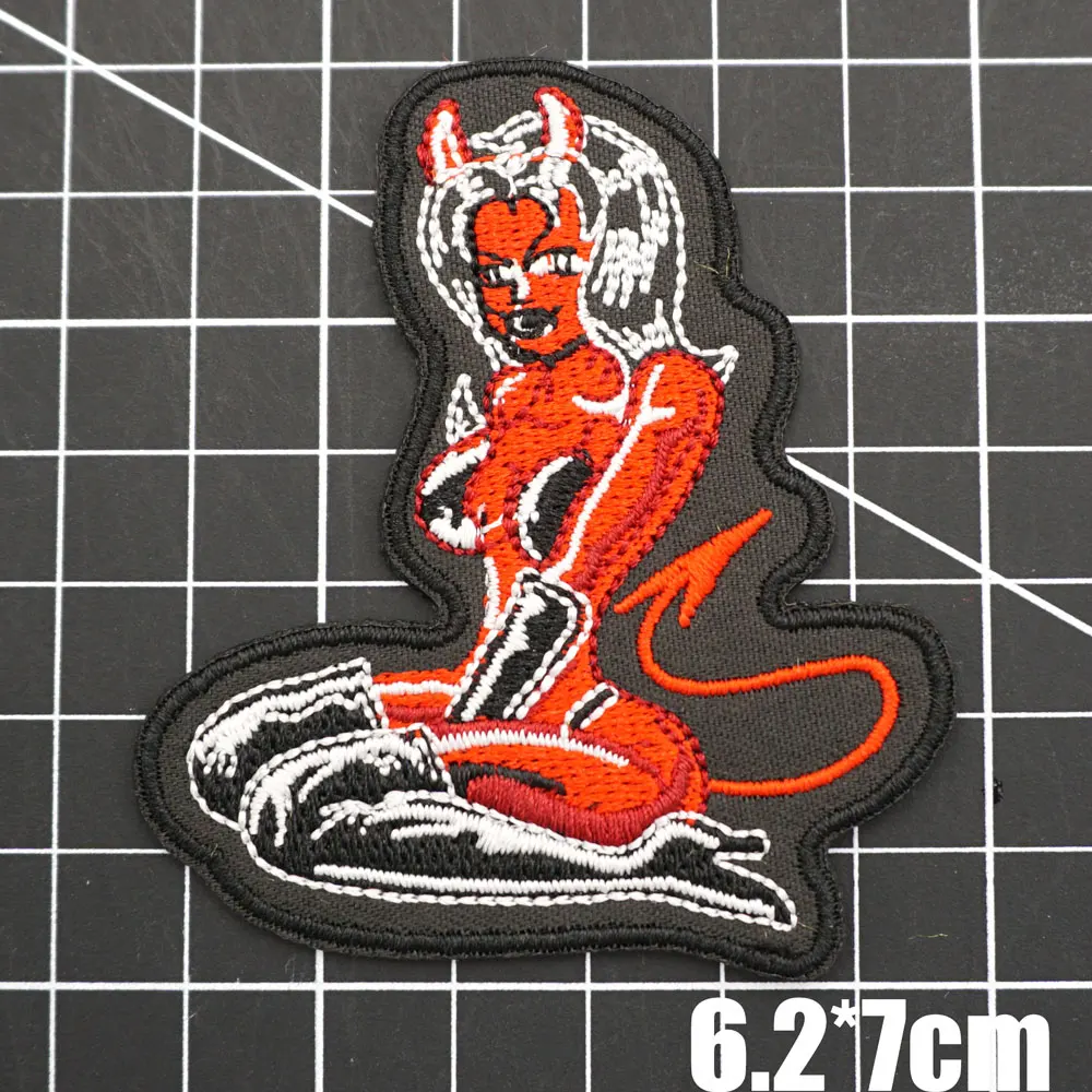 

Мультяшные вышитые нашивки с сексуальной ведьмой, значок с крючком и петлей для морального духа, искусственная тактическая идентификация