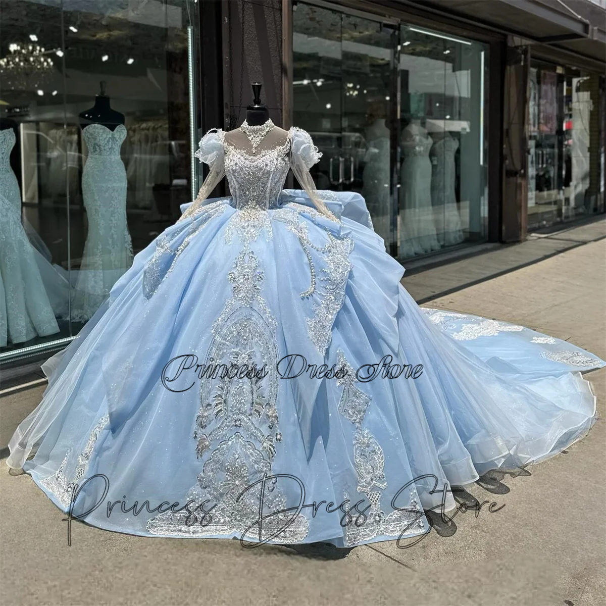Luxury Shiny Quinceanera Dresses Ball Gown Sequins Applique Beading Long Sleeves Princess Party 16 Dress Lace-Up