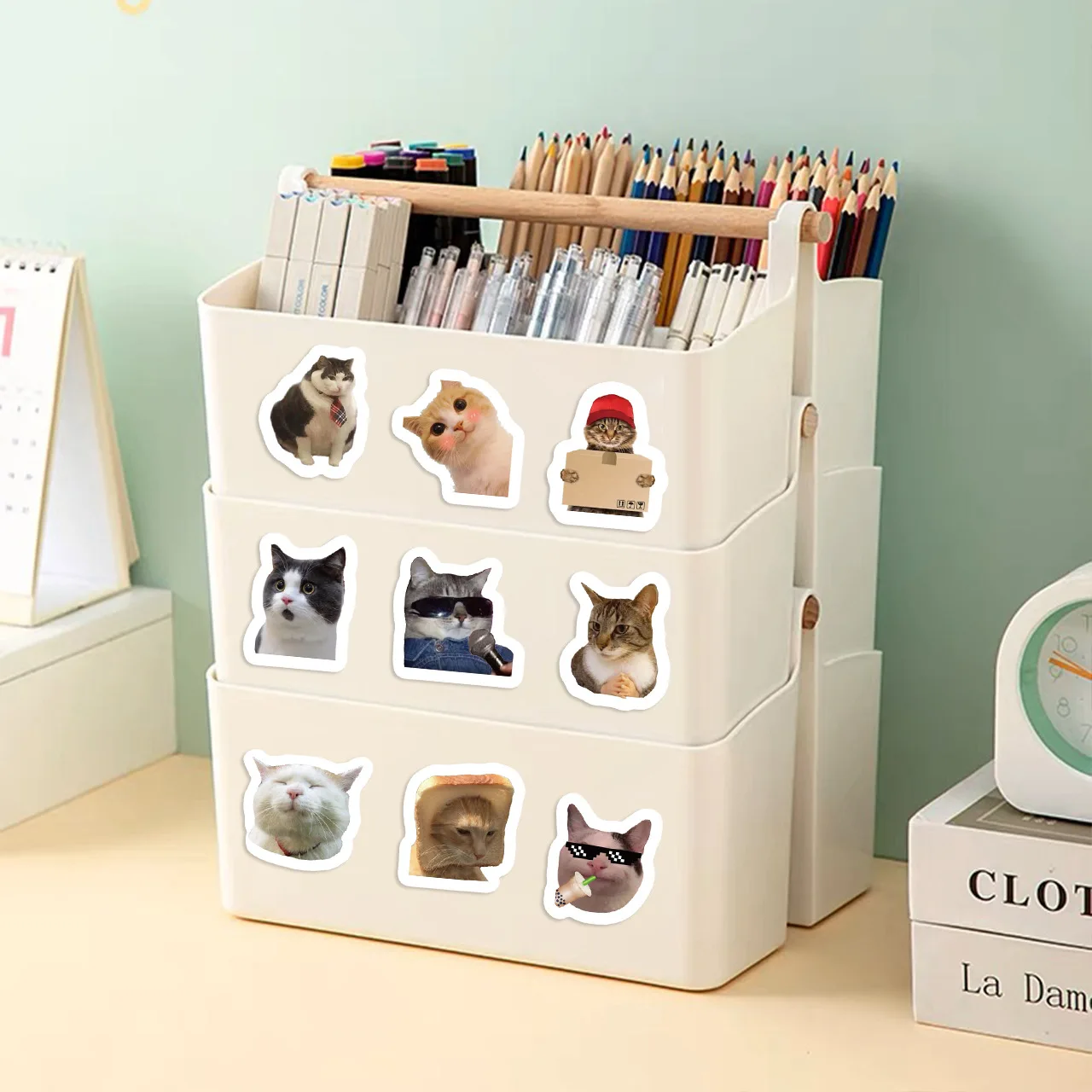 500pcs/roll Funny Cats MEME Cartoon Graffiti Stickers DIY Phone Guitar Laptop Notebook Suitcase Waterproof Sticker Kids Toy 4