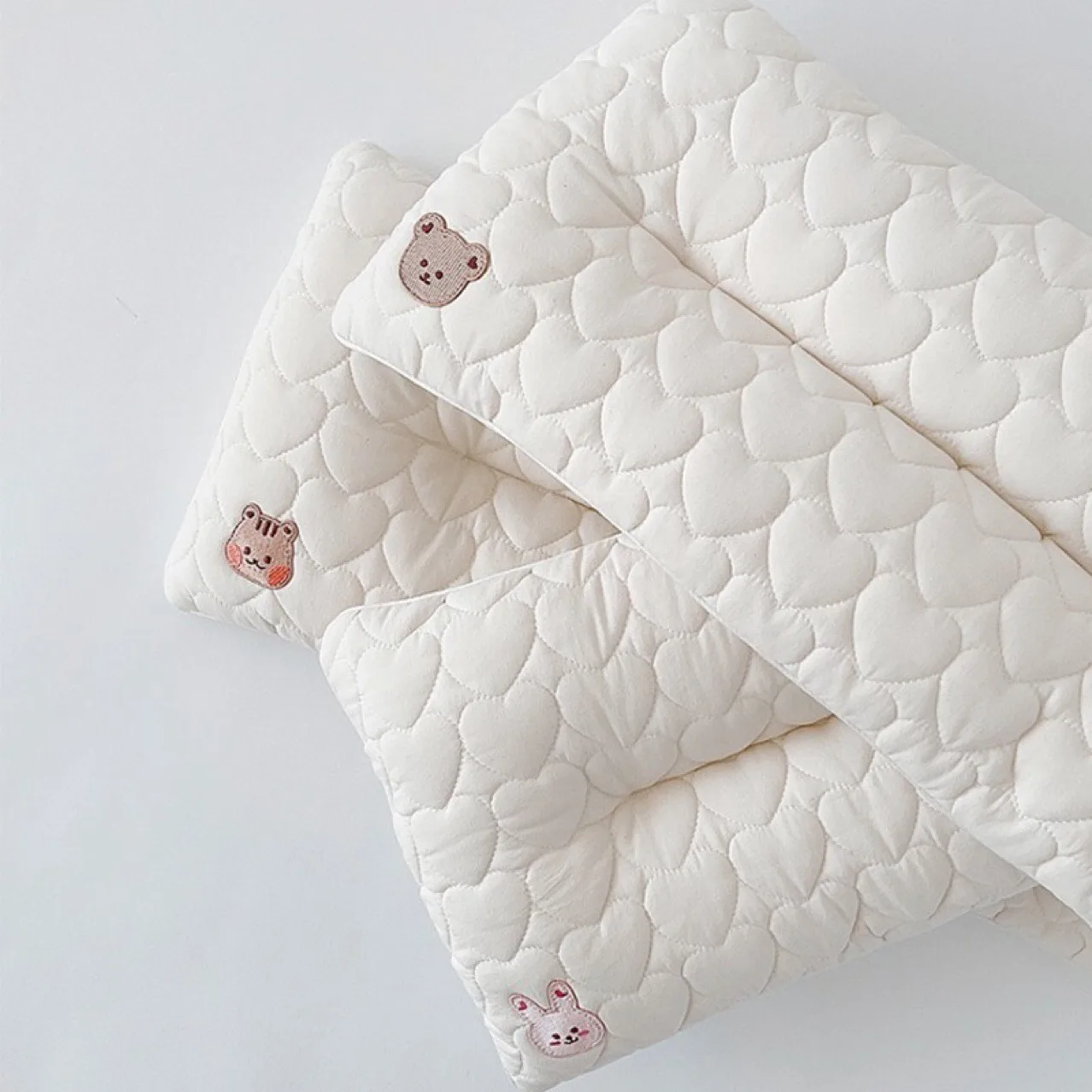 Pillow Quilted 4 Seasons Pure Cotton Neck Pillow Baby Sweat-absorbing Breathable Anti Mite Newborn Shaped Sweat-absorbing