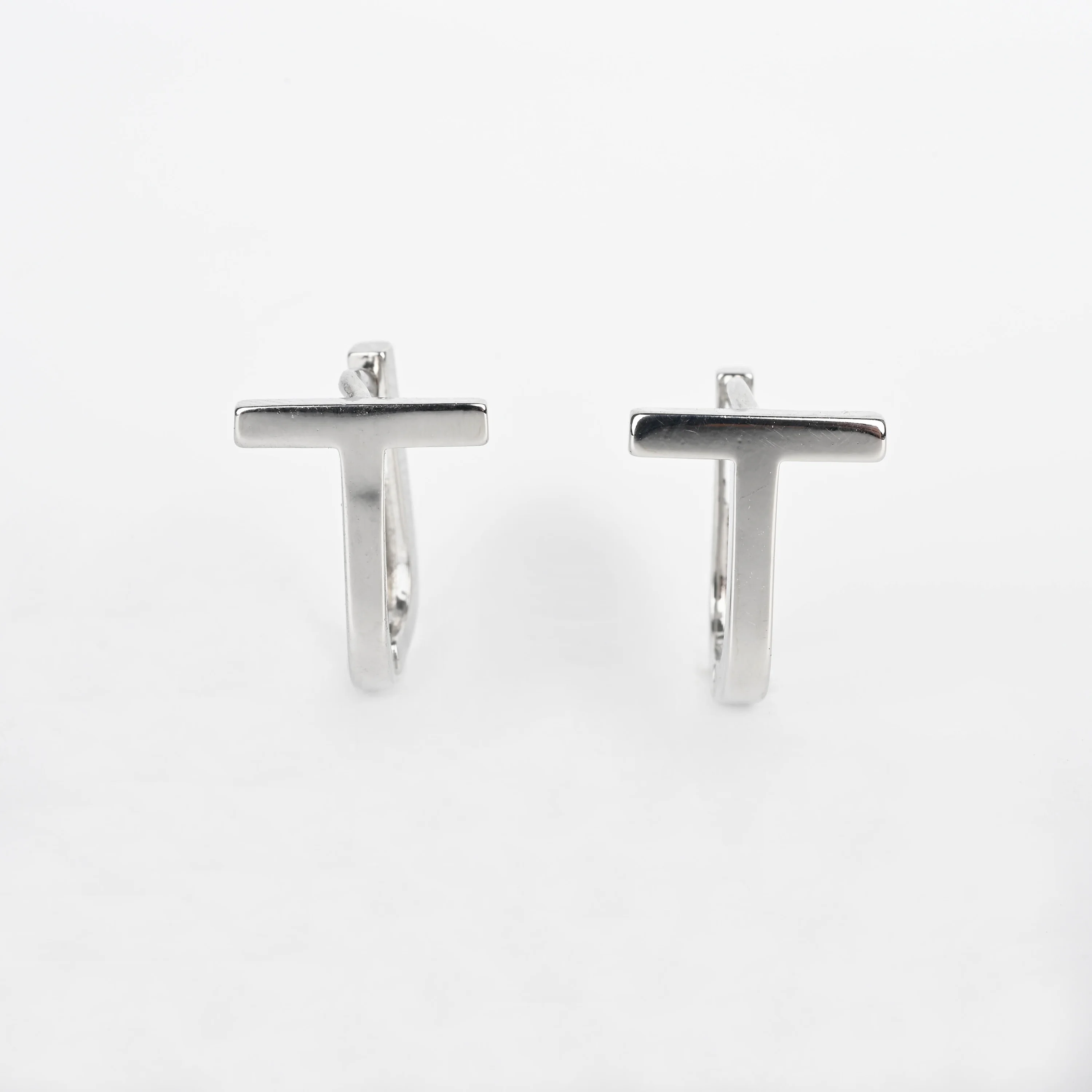 

Basic-022 Letter T Silver Color Earrings for Women 925 Free Shipping