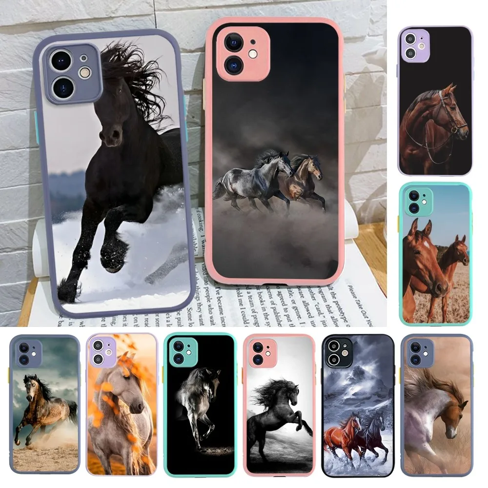 

Running Horse Mousepad for iPhone 14 11 12 13 Mini Pro Max 8 7 Plus X XR XS MAX Translucent Matte Cover