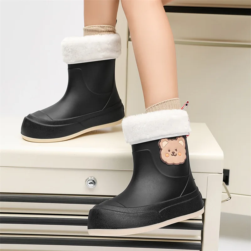 Short-tube Lightweight Rain Boots Fashionable Women's Warm Waterproof Shoes Outdoor Non-slip Soft Sole Wear-resistant Rain Boots