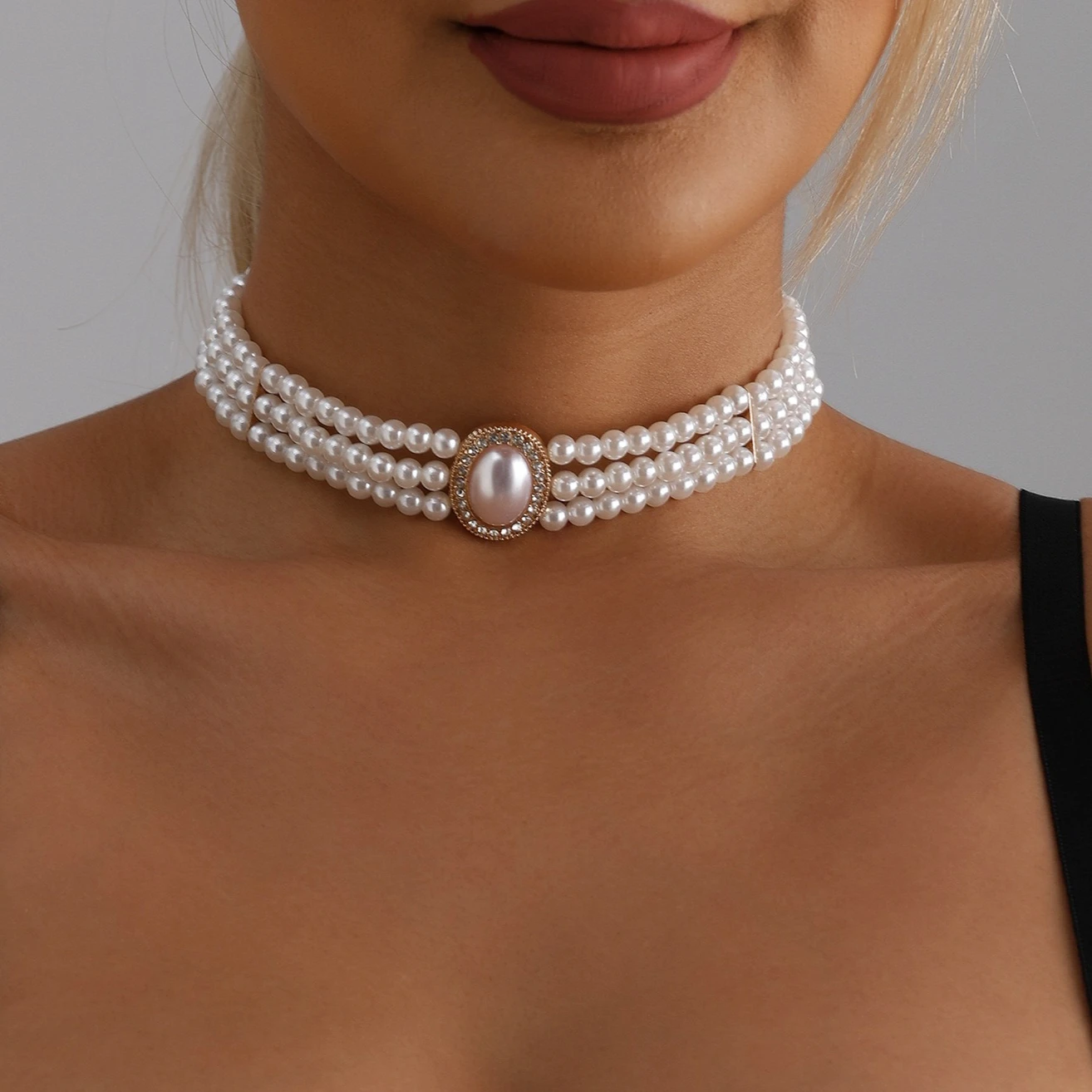 Triple Layer Baroque Choker Faux Pearl Necklace Women Luxury-inspired Minimalist Chain for Office Elegant