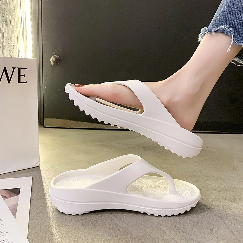 Summer New Men's Slippers Thick-soled Non-slip Beach Slippers Soft-soled Fashionable Seaside Sandals Trendy Couple's Slippers
