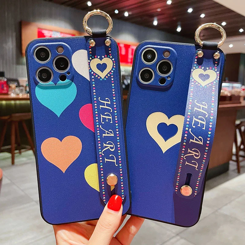 Charming Love Heart Wrist Strap Phone Case with Handheld Design