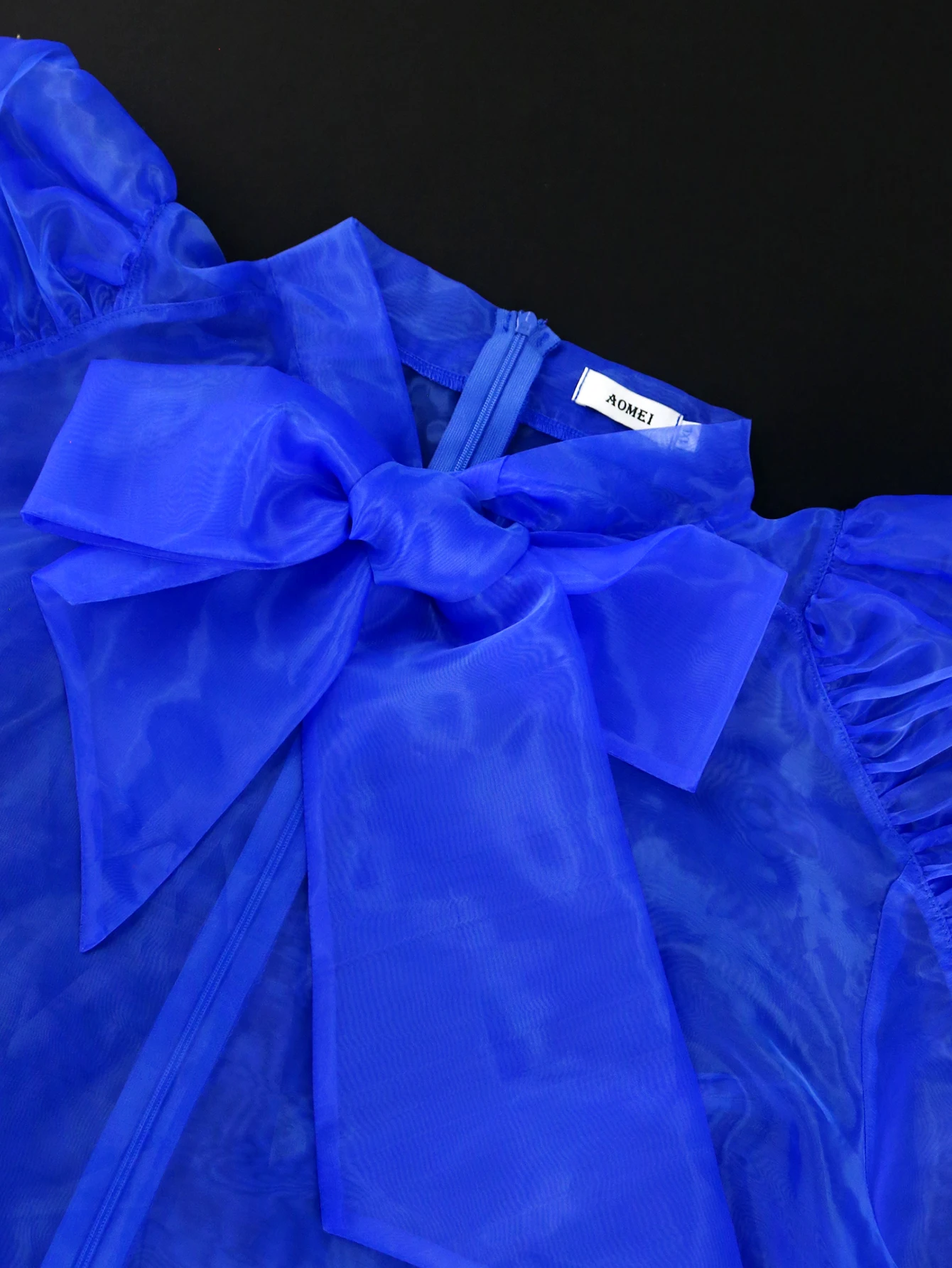 Рисунок 6 - Блузка женская с длинным рукавом-фонариком