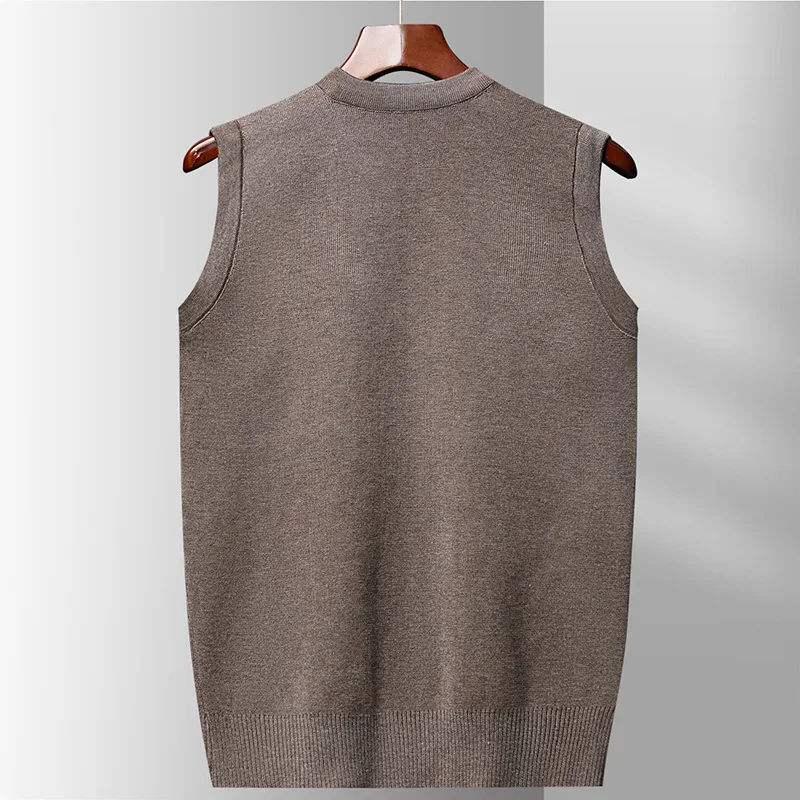 Autumn and Winter Men's Pullover Solid Color Geometric Embroidered V-neck Screw Thread Sweater Knitted Tank Top Fashion Tops