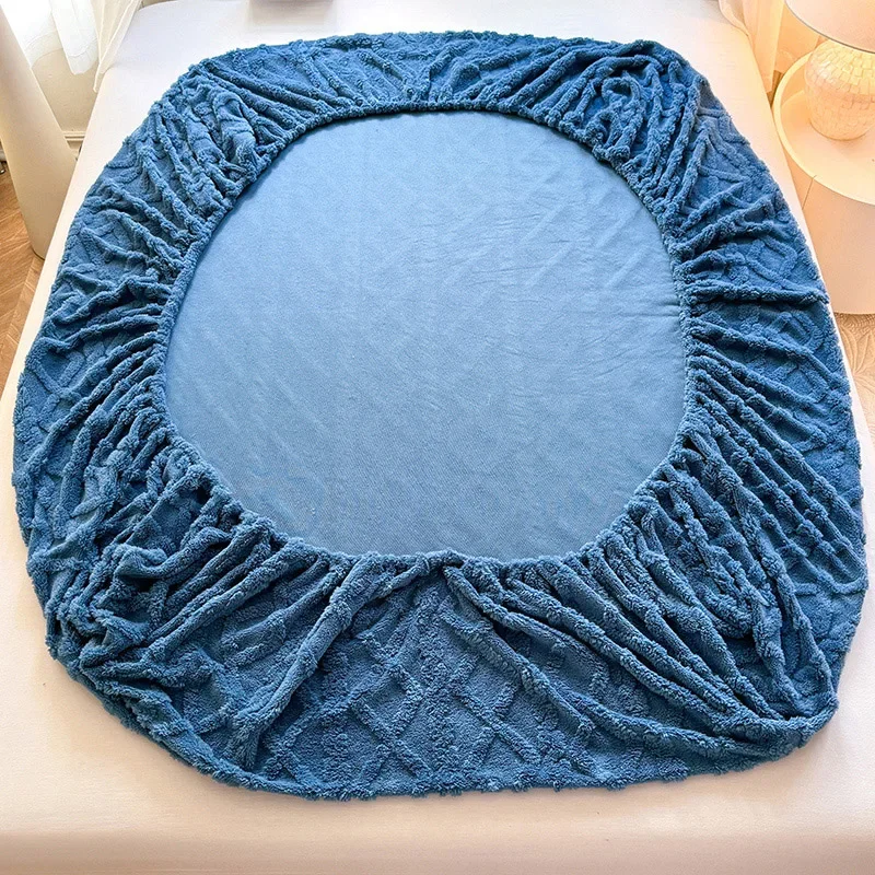 Coral Velvet Bedsheet Bedspread Milk Velvet Mattress Protective Cover Winter Plush Insulation Bedspread Single Queen King Size 6
