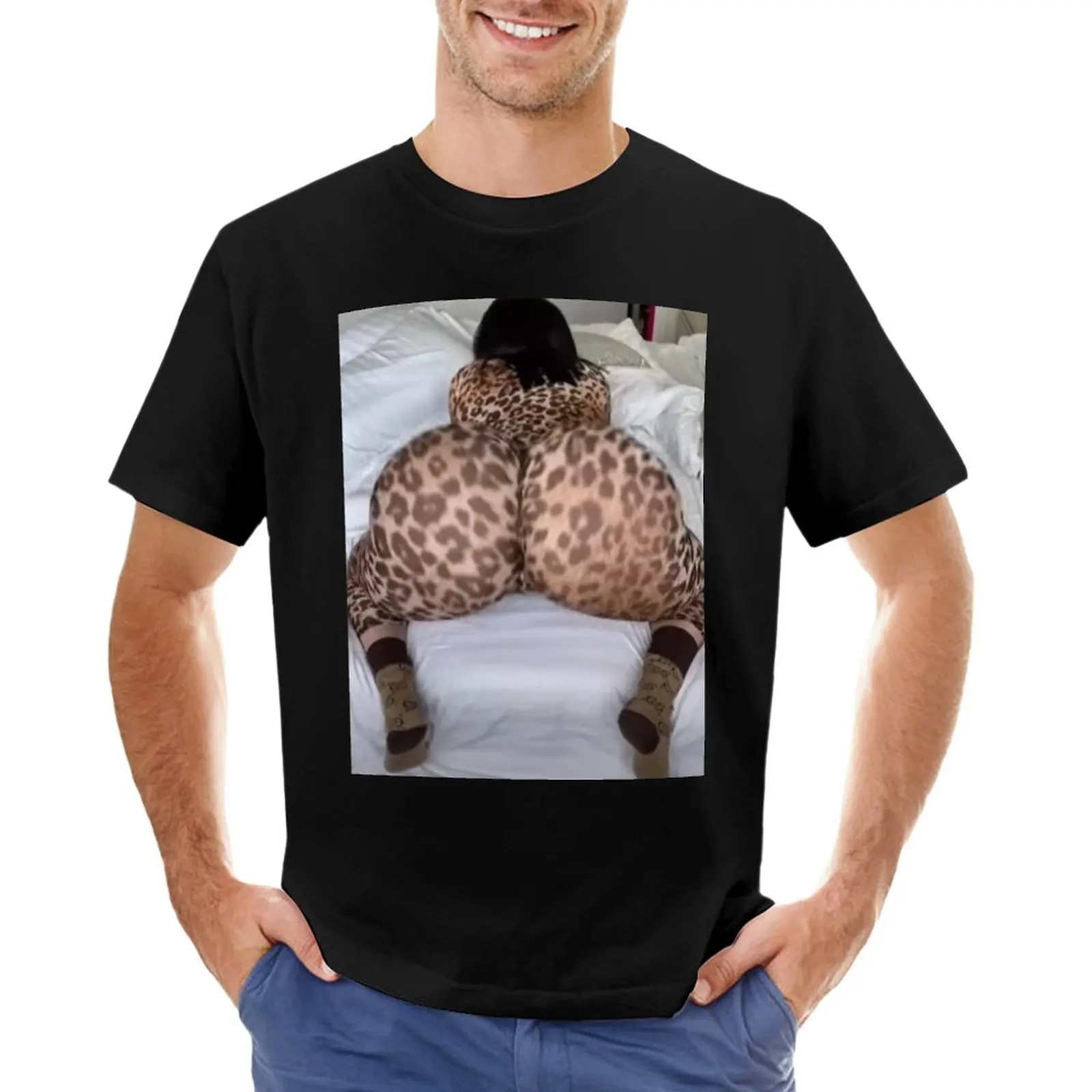 

twerkers anonymous T-Shirt anime cute clothes men graphic t shirts